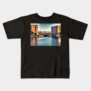 Albert Dock - Liverpool UK England Kids T-Shirt